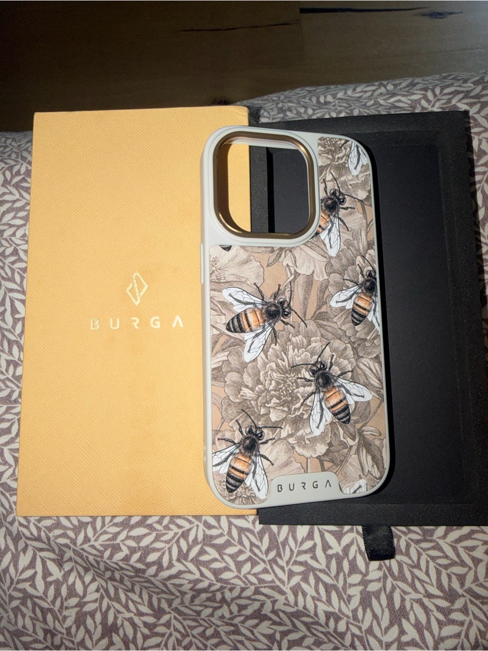 Burga ELITE iPhone 14 Pro Bee Phone Case